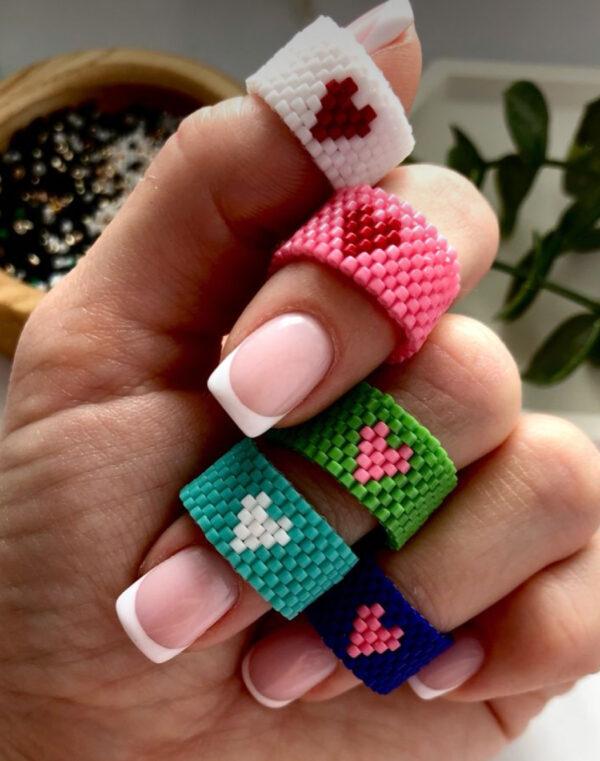 Miyuki Ring – Colorful Love with vibrant beads